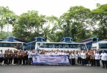 Photo of Kontingen Pesparawi Deli Serdang Berangkat ke Papua Barat, Siap Pertahankan Gelar Juara