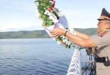 Photo of Diatas Kapal Wisanggeni 8005, Karo Ops Polda Aceh Pimpin Upacara Tabur Bunga di Perairan Malahayati Sambut Hari Bhayangkara ke-80