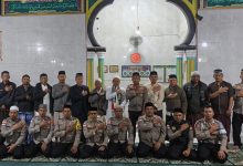 Photo of Tim Suling Polres Bener Meriah Ajak Masyarakat Perkuat Iman dan Jaga Kamtibmas Melalui Shalat Subuh Keliling