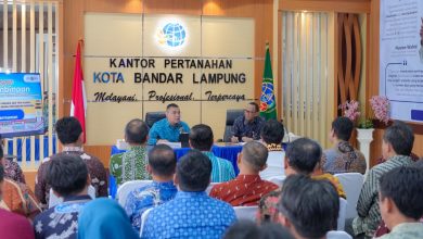 Photo of Sambangi Lampung, Wamen ATR/Waka BPN: Pelayanan di Loket Jadi Tolok Ukur Keberhasilan Kantah