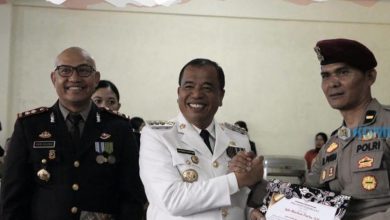 Photo of Peringatan Hari Bhayangkara Ke-80, Bupati Karo Berikan Penghargaan kepada Personel Berprestasi