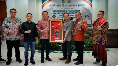 Photo of Perluas Jangkauan Pasar Pertanian, Pemkab Karo Gelar Malam Ramah Tamah dengan Pemkot Palangkaraya, Perpulungen “ARIHTA” Ikut Hadir