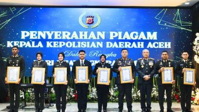 Photo of Polda Aceh Gelar Syukuran Hari Bhayangkara ke 80, Berikan Penghargaan kepada Personel yang Berprestasi