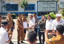 Photo of SKT Ditahan Kepala Desa Ratusan Warga Geruduk Kantor Camat STM Hilir dan Berakhir Ricuh