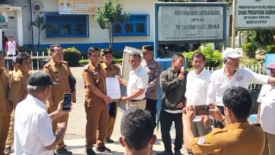 Photo of SKT Ditahan Kepala Desa Ratusan Warga Geruduk Kantor Camat STM Hilir dan Berakhir Ricuh