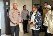 Photo of Wakapolda Aceh Sambut Kedatangan Mendagri di Bandara SIM