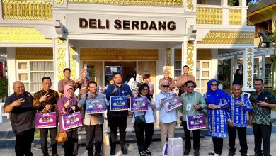 Photo of Gubernur Sumut Apresiasi Paviliun Deli Serdang di PRSU ke-50