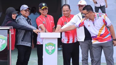 Photo of Kapolda Aceh Hadiri Pembukaan Turnamen Sepak Bola Pangdam IM Cup U-43 Se-Aceh 2026, Perkuat Sinergi TNI-Polri dan Kebersamaan Masyarakat