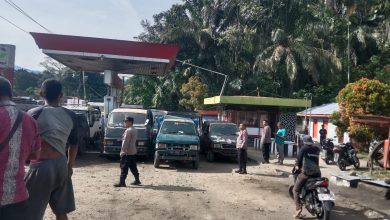 Photo of ‎Kapolsek Panti Pimpin Langsung Penertiban Antrean BBM, Wujudkan Distribusi Pertalite dan Solar yang Tertib serta Berkeadilan