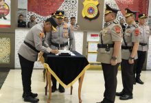 Photo of Kapolda Aceh Pimpin Sertijab 7 Pejabat Utama dan 9 Kapolres Jajaran Polda Aceh