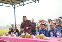 Photo of Dari Alsintan hingga Lumbung Padi, Bupati Deli Serdang Perkuat Dukungan untuk Petani Desa Sidoarjo II Ramunia