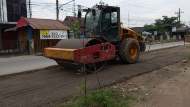 Photo of Warga Apresiasi Pelebaran Badan Jalan Limau Manis–Tanjung Morawa