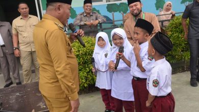 Photo of Lom Lom Suwondo: Pendidikan Sebagai Fondasi Membangun Generasi Unggul dan Berkarakter