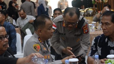 Photo of Kapolda Aceh Sampaikan Permohonan Maaf kepada Masyarakat Perihal Perampokan yang Dilakukan Oknum Polisi