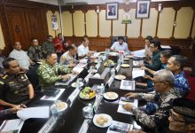 Photo of Kapolda Aceh Hadiri Rapat Forkopimda Aceh, Perkuat Sinergi Jaga Stabilitas Daerah
