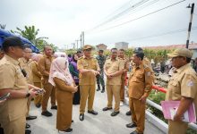 Photo of Sinergi Bersama TNI, Jembatan Sei Krio Kini Rampung Dibeton
