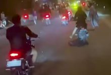 Photo of Viral di Medsos Remaja Berseragam Pramuka Konvoi di Lubuk Pakam Membawa Klewang