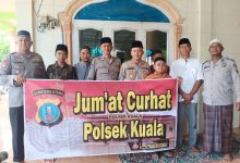 Photo of Polsek Kuala Gelar Jumat curhat, Serap Aspirasi dan Perkuat Kedekatan dengan Masyarakat