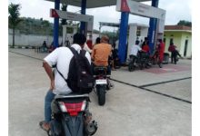 Photo of SPBU Silang Empat Cubadak Barat Jadi Andalan Pengendara, Dedikasi Lahuddin Hasibuan Jaga Ketersediaan BBM Tuai Apresiasi