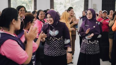Photo of Ketua TP PKK Deli Serdang Apresiasi Kader Posyandu, Dorong Ilmu Perlombaan Diterapkan di Masyarakat