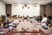 Photo of Bupati Deli Serdang Tegaskan Pemanfaatan Lahan Harus Sesuai Aturan