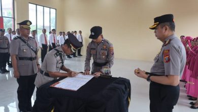 Photo of Kabag Log Polresta Deli Serdang dan 3 Kapolsek Dimutasi
