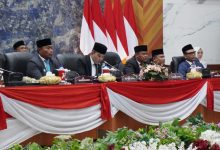 Photo of Wabup dan Jajaran DPRD Deli Serdang Saksikan Pidato Kenegaraan Presiden RI dalam Paripurna Istimewa