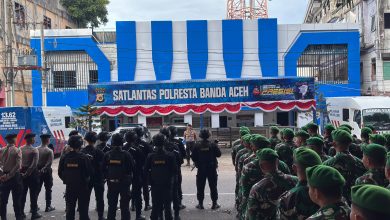 Photo of Polda Aceh dan TNI Gelar Apel Kesiapan Pengamanan Hari Damai Aceh di Depan Masjid Raya Baiturrahman