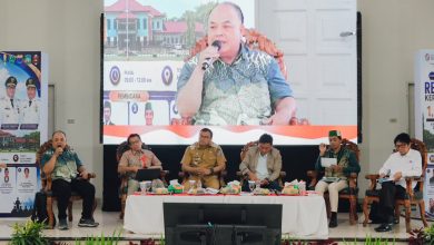 Photo of Asri Ludin Tambunan-Lom Lom Suwondo Buka Ruang Kritik dan Aspirasi Publik pada Refleksi 1,5 Tahun Kepemimpinan