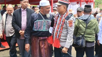Photo of Kapolda Aceh Mengikuti Penanaman Bawang Putih Serentak Dalam Rangka Program Swasembada Pangan di Takengon