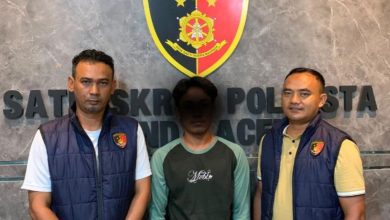 Photo of Seorang Pemuda Asal Ulim Pidie Jaya Ditahan di Polresta Banda Aceh, Diduga Gelapkan Uang Rp 68 Juta Rupiah