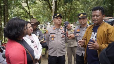 Photo of Terkait Video Viral Tarif Parkir di Deleng Singkut, Pemkab Karo Jumpai Pengusaha Warung Untuk Klarifikasi