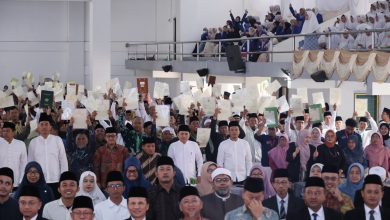 Photo of Selembar Sertipikat Menjaga Amanah Tanah Wakaf