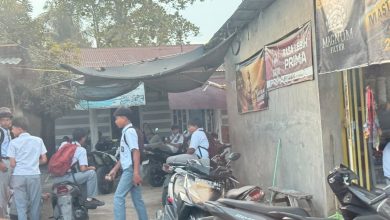Photo of Pelajar SMA dan SMK Swasta Setiap Hari Bolos di Warung Dekat Polsek Beringin