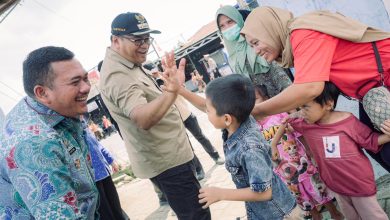 Photo of Asri Ludin Tambunan Tegaskan Bantuan Beras Disalurkan Utuh kepada Penerima