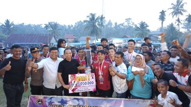Photo of FC Kater Padang Panjang Juara IPPKS Cup 2026, Bupati Welly Suhery Dorong Lahirnya Talenta Sepak Bola Pasaman