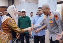 Photo of Wakapolda Aceh Sambut Kedatangan Wamenpar RI di Bandara SIM