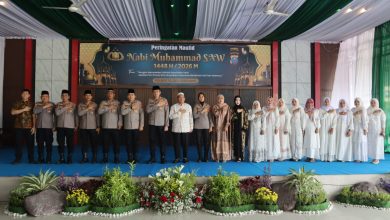 Photo of Peringati Maulid Nabi 1448 H, Polresta Deli Serdang Perkuat Keimanan dan Keteladanan Personel