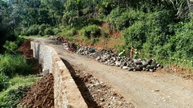 Photo of Perjuangan Khairuddin Simanjuntak Berbuah Nyata, Ruas Jalan Panti–Simpang Empat Direhabilitasi