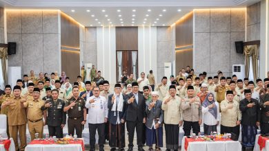 Photo of Pengurus MUI Deli Serdang 2026–2031 Resmi Dikukuhkan, Bupati Dorong Perkuat Pembinaan Moral Masyarakat