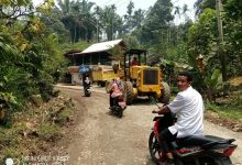 Photo of Proyek Rehabilitasi Jalan Panti–Simpang Empat Disorot, Papan Informasi Pekerjaan Dipertanyakan