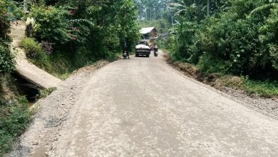 Photo of Rehabilitasi Jalan Panti–Simpang Empat Mulai Dikerjakan, Warga Dua Koto Apresiasi Perjuangan Ketua Fraksi Partai Gerindra DPRD Sumbar, Khairuddin Simanjuntak