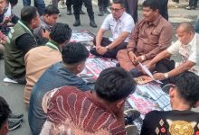 Photo of Rahmansyah, Manaek dan Lambok Andreas Terima Unjuk Rasa KAMMI
