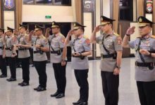 Photo of Kapolri Suyudi Resmi Lantik Kapolda Baru, Ada Nama Komjen Dadang Hartanto dan  Irjen Pasma Royce Puteranegara Batubara