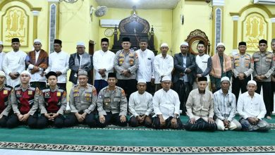 Photo of Polres Aceh Timur Ajak Masyarakat Perkuat Kamtibmas Lewat Subuh Keliling