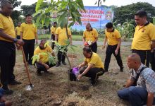 Photo of Kapolda Aceh Bersama Masyarakat Tanam Pohon untuk Wujudkan Program Green Policing