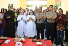 Photo of Kapolda Aceh Sampaikan Pesan Kamtibmas di Gereja Hati Kudus