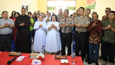 Photo of Kapolda Aceh Sampaikan Pesan Kamtibmas di Gereja Hati Kudus
