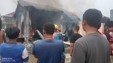 Photo of Kebakaran Landa Perumahan Jaharun Permai Galang, Tiga Rumah dan Tiga Sepeda Motor Hangus