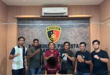 Photo of Cekcok Usai Kecelakaan, Pria di Banda Aceh Tusuk Pengendara Motor Hingga Masuk RSUZA